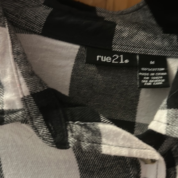 Flannel - Picture 2 of 3